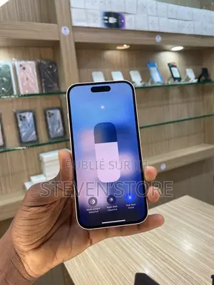 Apple iPhone 15 128 GB Or rose