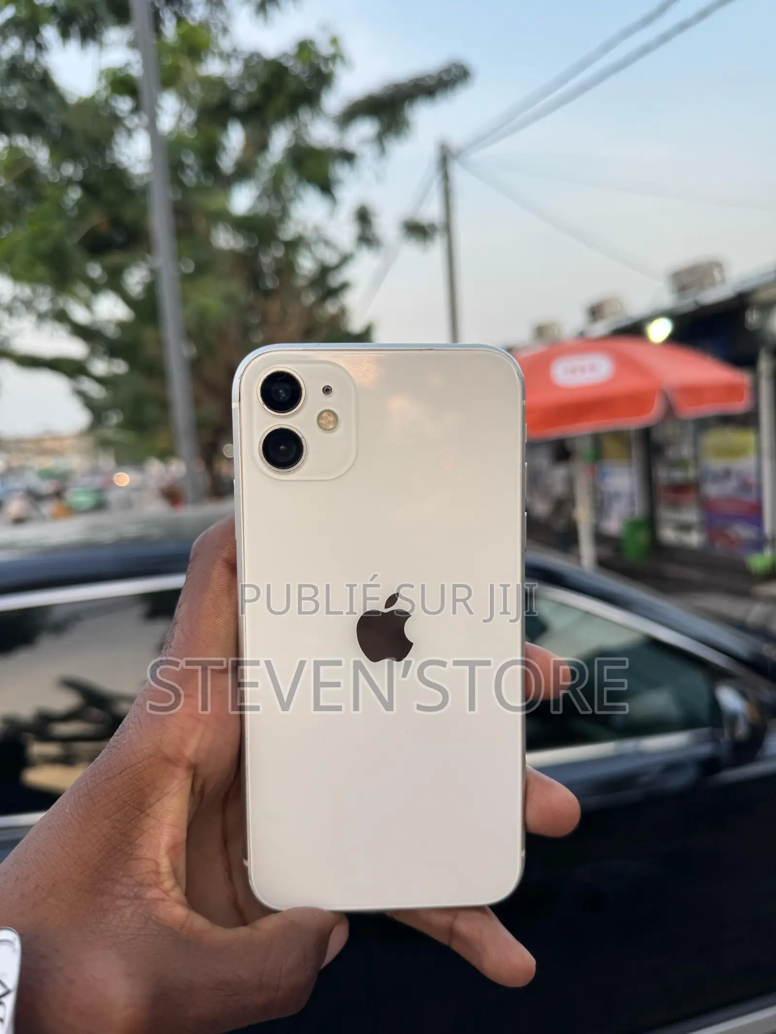 Apple iPhone 11 64 GB Blanc
