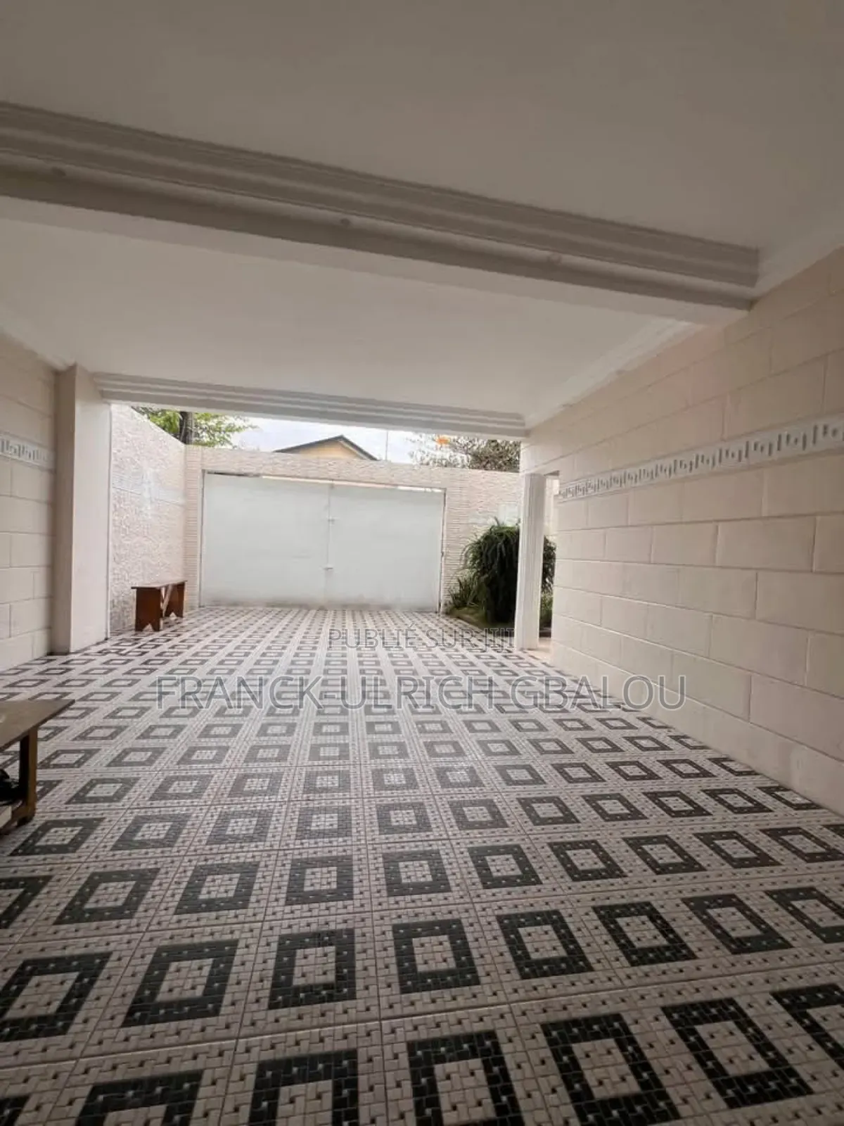 10chbre Duplex dans Moya Prestige Immo, Cocody à Vendre