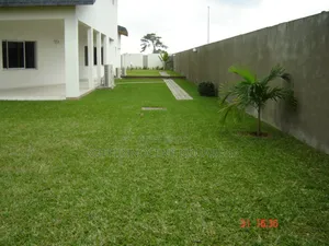 12chbre Duplex dans 1, Cocody à Vendre