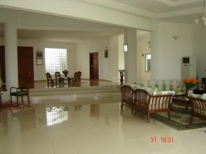 12chbre Duplex dans 1, Cocody à Vendre