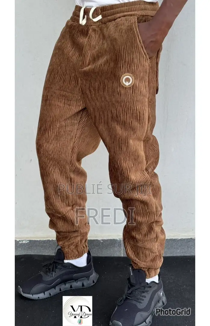 Cargo Homme De Qualité