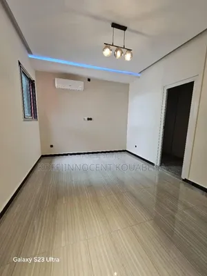 6chbre Duplex dans Winner Immobilier, Cocody à Vendre