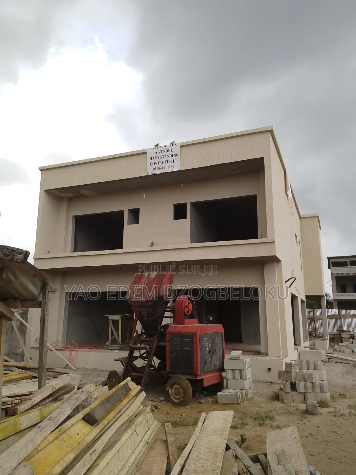 7chbre Duplex dans Fe Immobilier, Bingerville à Vendre