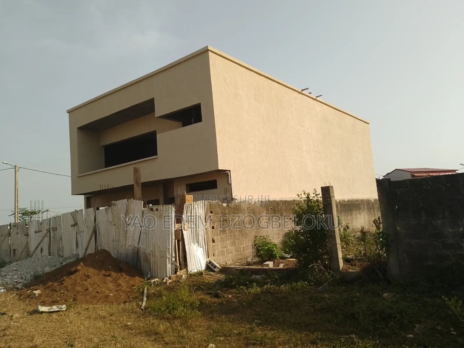 7chbre Duplex dans Fe Immobilier, Bingerville à Vendre