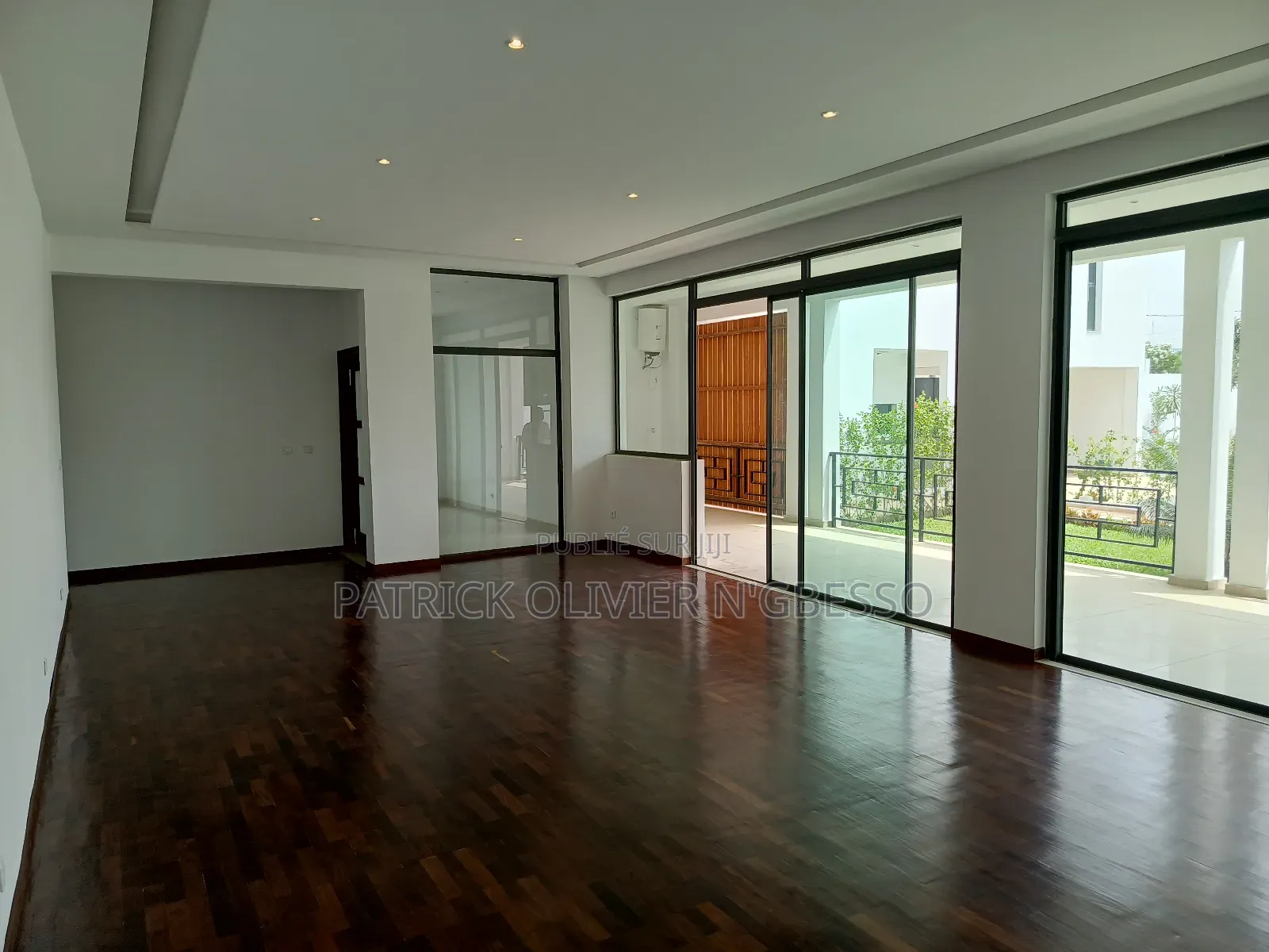 4chbre Appartement dans Phoenix Tc Immo, Cocody à Louer