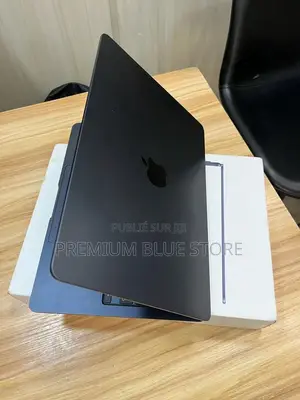 Neuf Apple MacBook Air 2022 M2 16GB Nvidia SSD 512GB