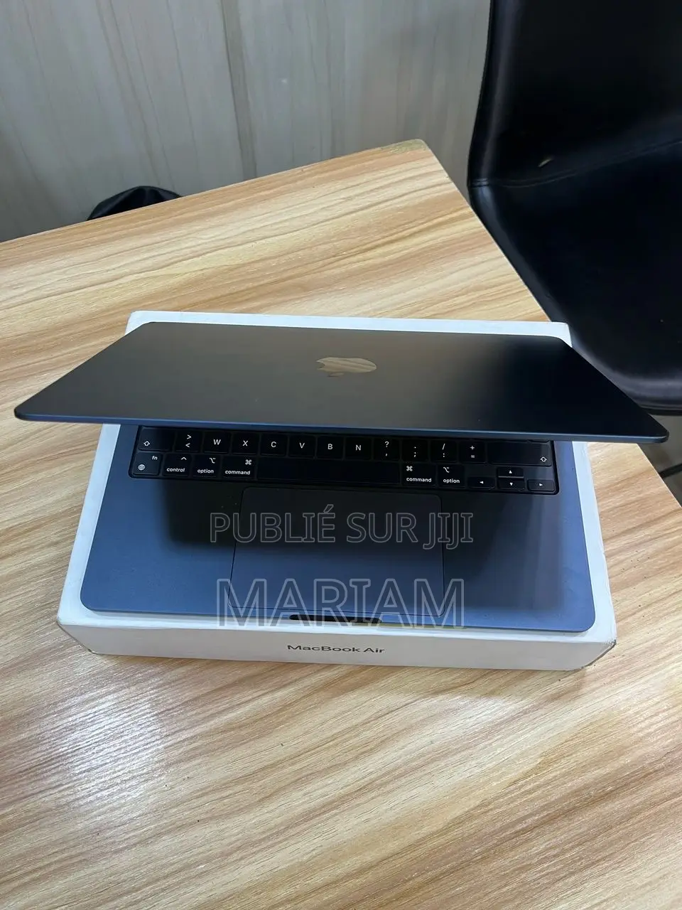 New Apple MacBook Air 2022 M2 16GB Nvidia SSD 512GB