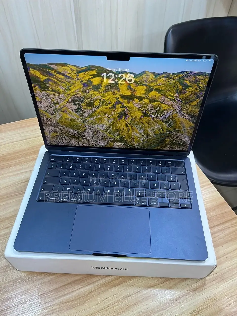 Neuf Apple MacBook Air 2022 M2 16GB Nvidia SSD 512GB