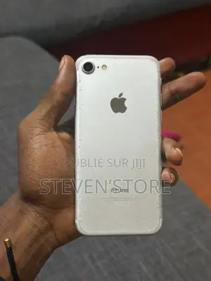 Photo - Apple iPhone 7 32 GB Doré