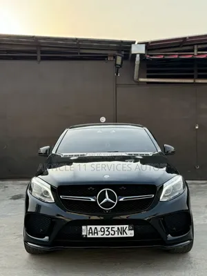 Photo - Mercedes-Benz GLE-Class GLE 400 4MATIC 2017 Noir