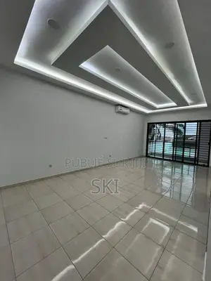 3chbre Appartement dans Samuel Kouame, Deux Plateaux à Louer