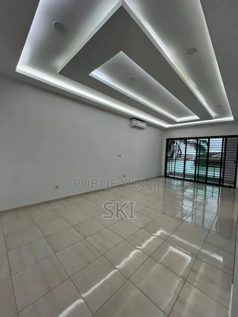 3chbre Appartement dans Samuel Kouame, Deux Plateaux à Louer