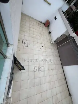 3chbre Appartement dans Samuel Kouame, Deux Plateaux à Louer