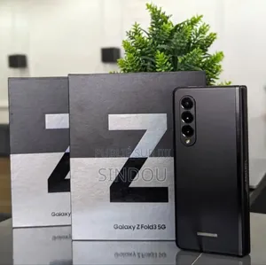 Photo - New Samsung Galaxy Z Fold 3 256 GB Noir