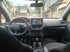 PEUGEOT 2008 2015 Noir