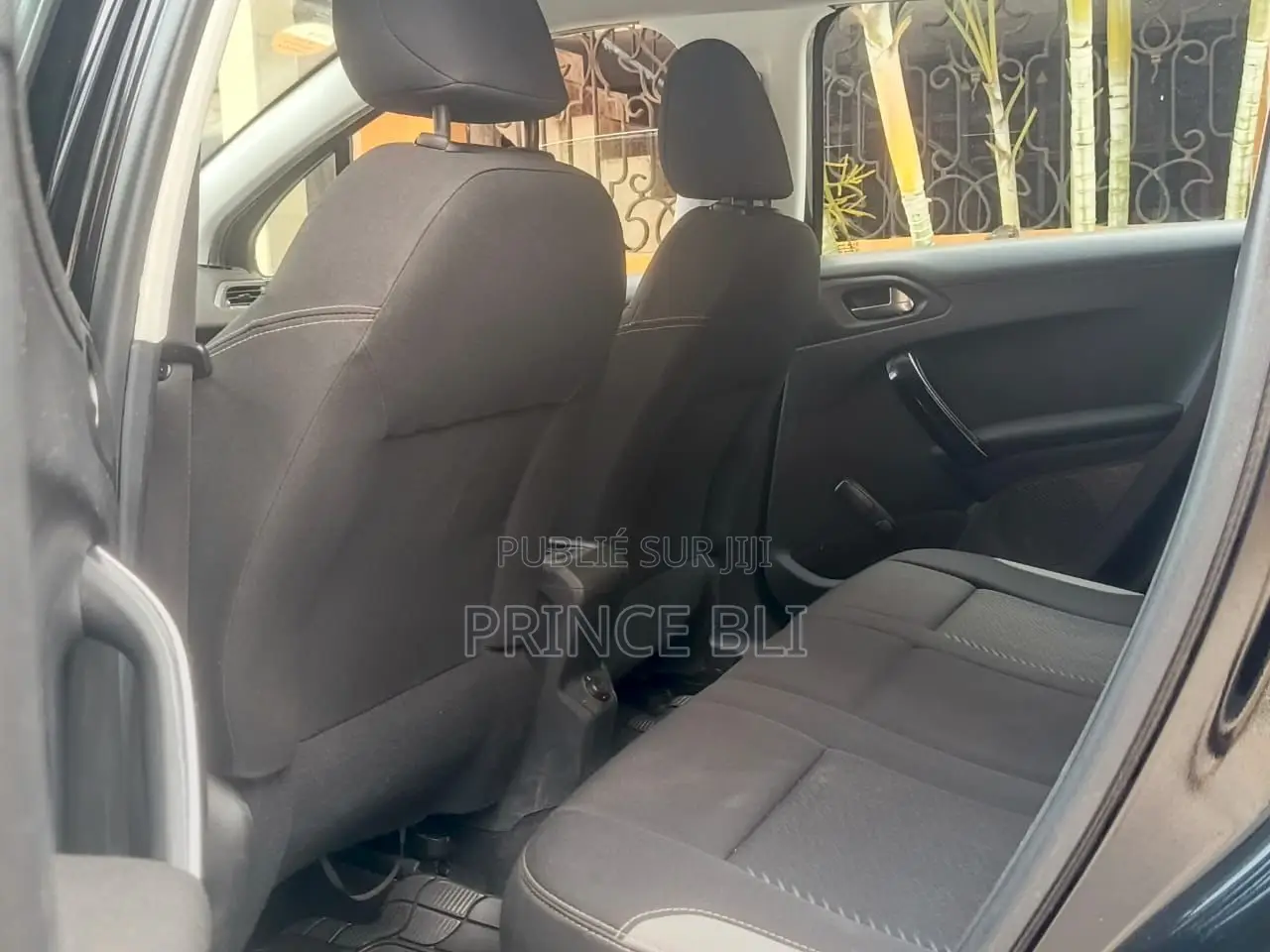 PEUGEOT 2008 2015 Noir