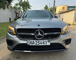 Photo - Mercedes-Benz GLC-Class 2020 Gris