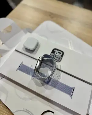 Offre Spéciale : Apple Watch S10 42mm Quasi Neuf Importé