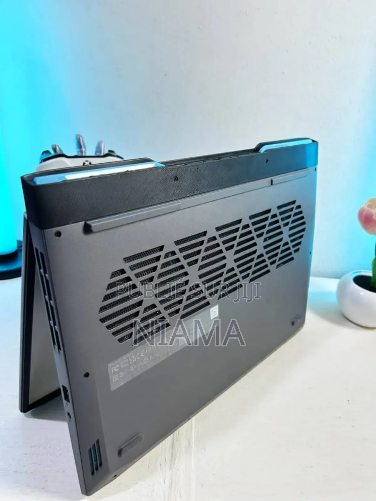 New Ordinateur Portable Lenovo LOQ 15ARP9 16GB Intel Core I7 SSD 512GB