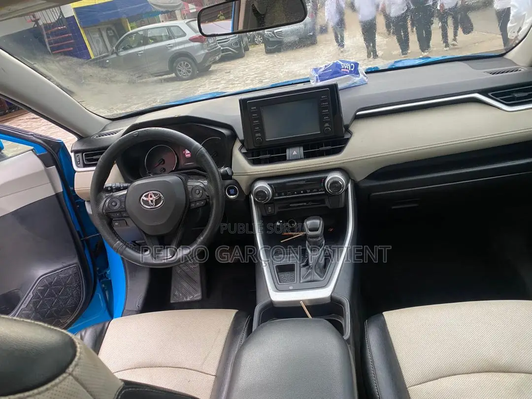 Toyota RAV4 2020 Bleu