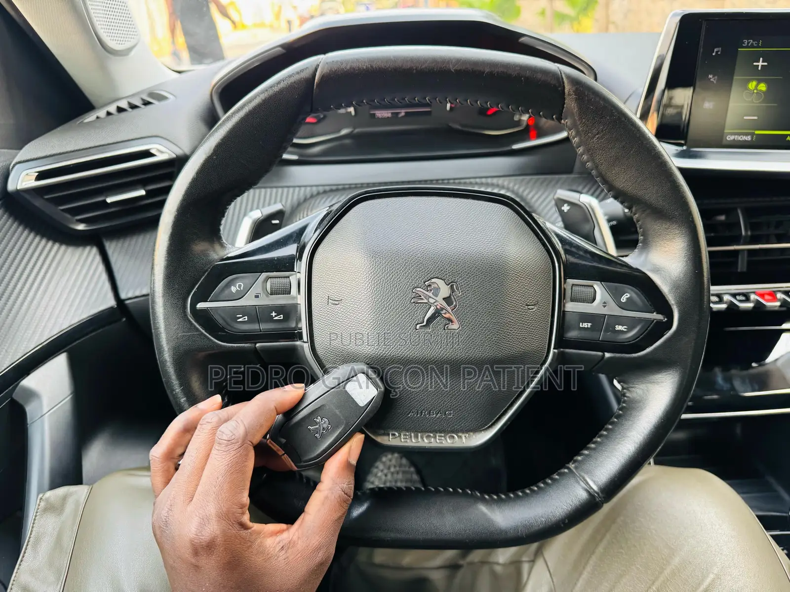 PEUGEOT 2008 2022 Blanc