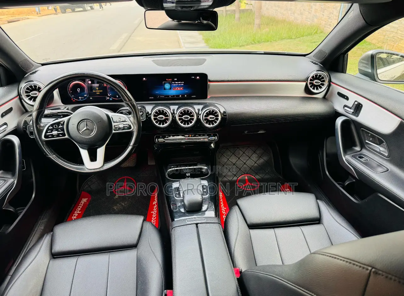 Mercedes-Benz 220 2020 Gris