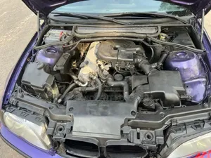 BMW 318i 2004 Violet