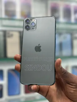 Photo - Pomme iPhone 11 Pro Max 64 GB Noir