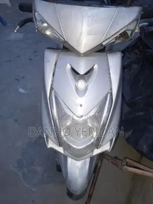 Yamaha NMAX 125 2021 Gris