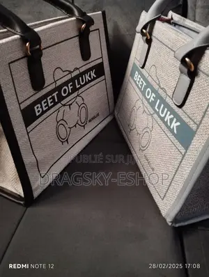 _*Sac À Main (Très Solide)*_