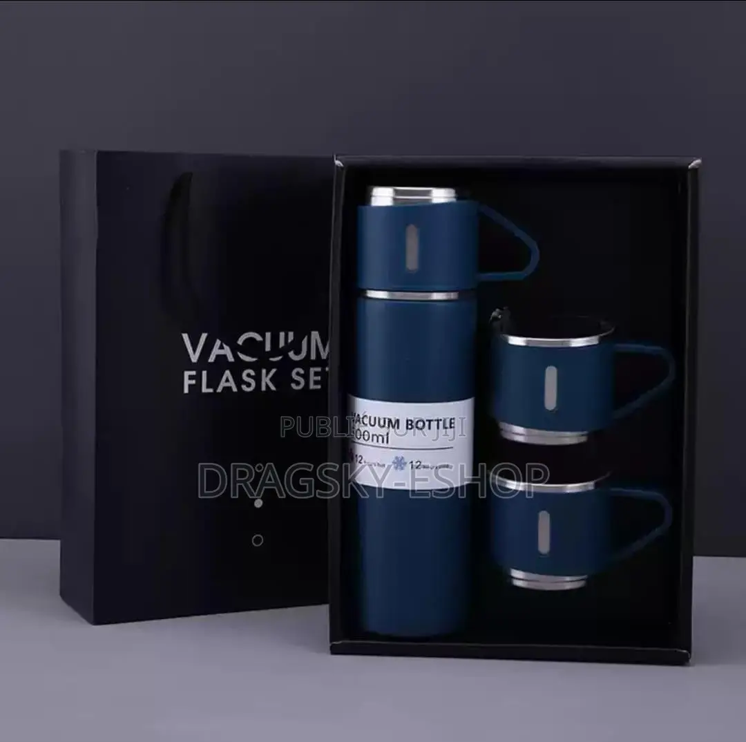 *Thermos Avec 3 Tasses*