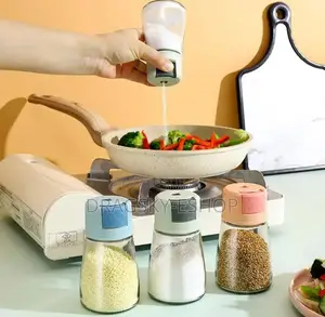 *Bouteille D'assaisonnement*