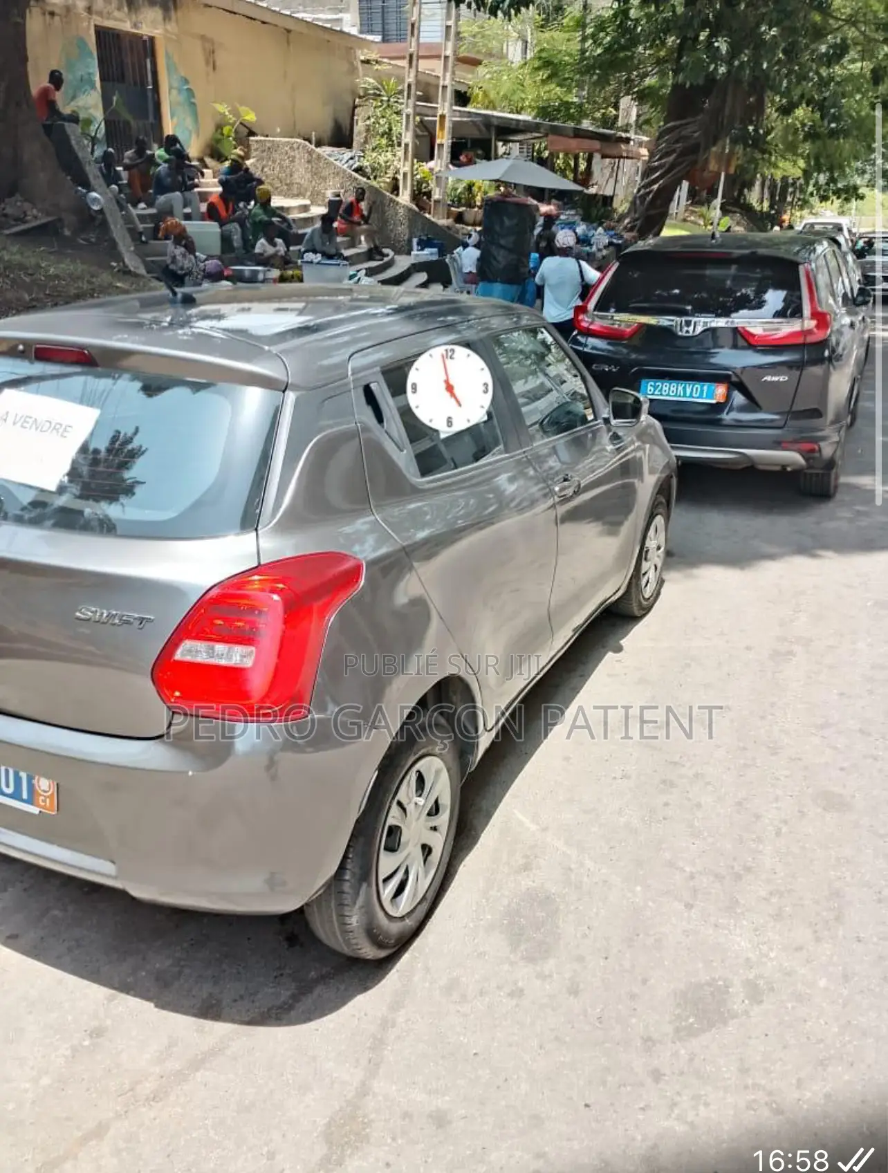 Suzuki Swift 2021 Gris