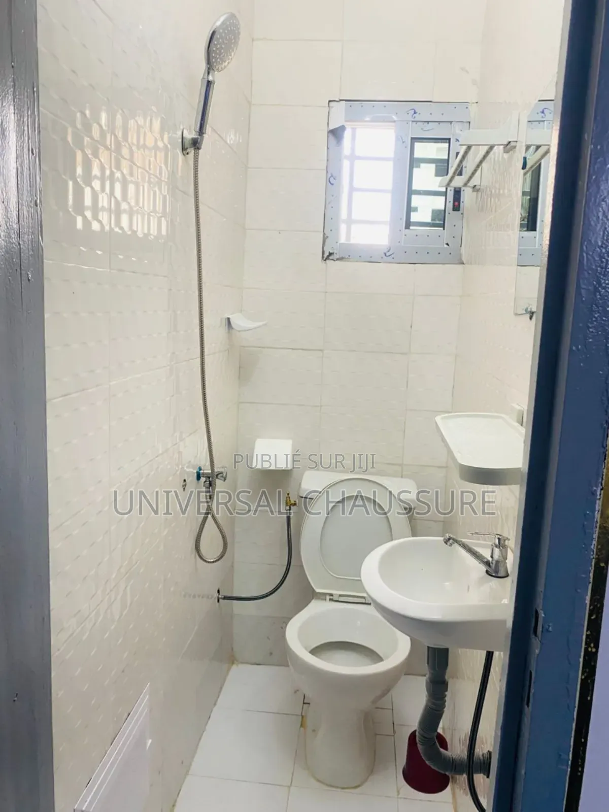 Furnished 1chbre Appartement dans Ds3 Lise, Cocody à Louer