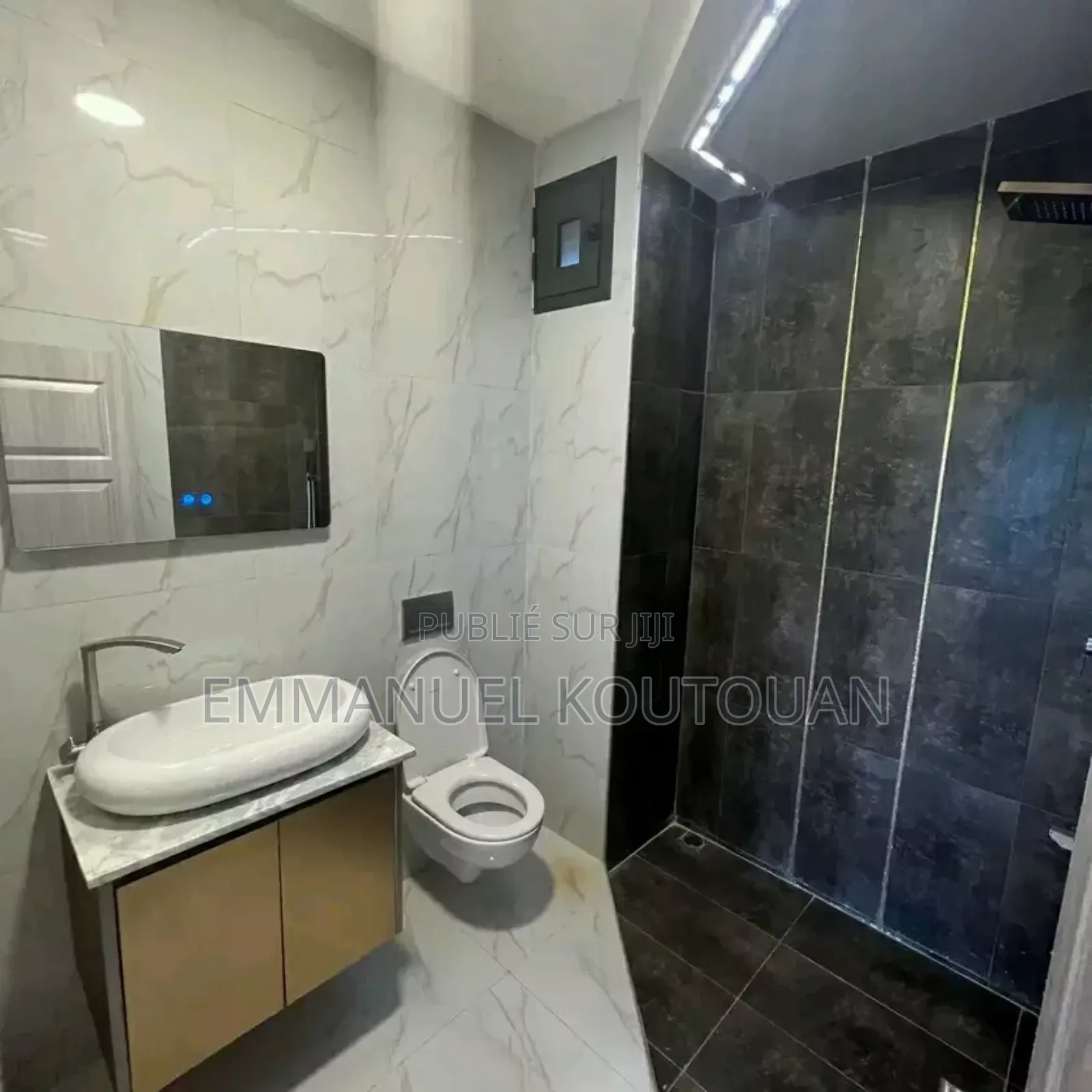 Furnished 3chbre Appartement dans Alloue Kingston, Bingerville