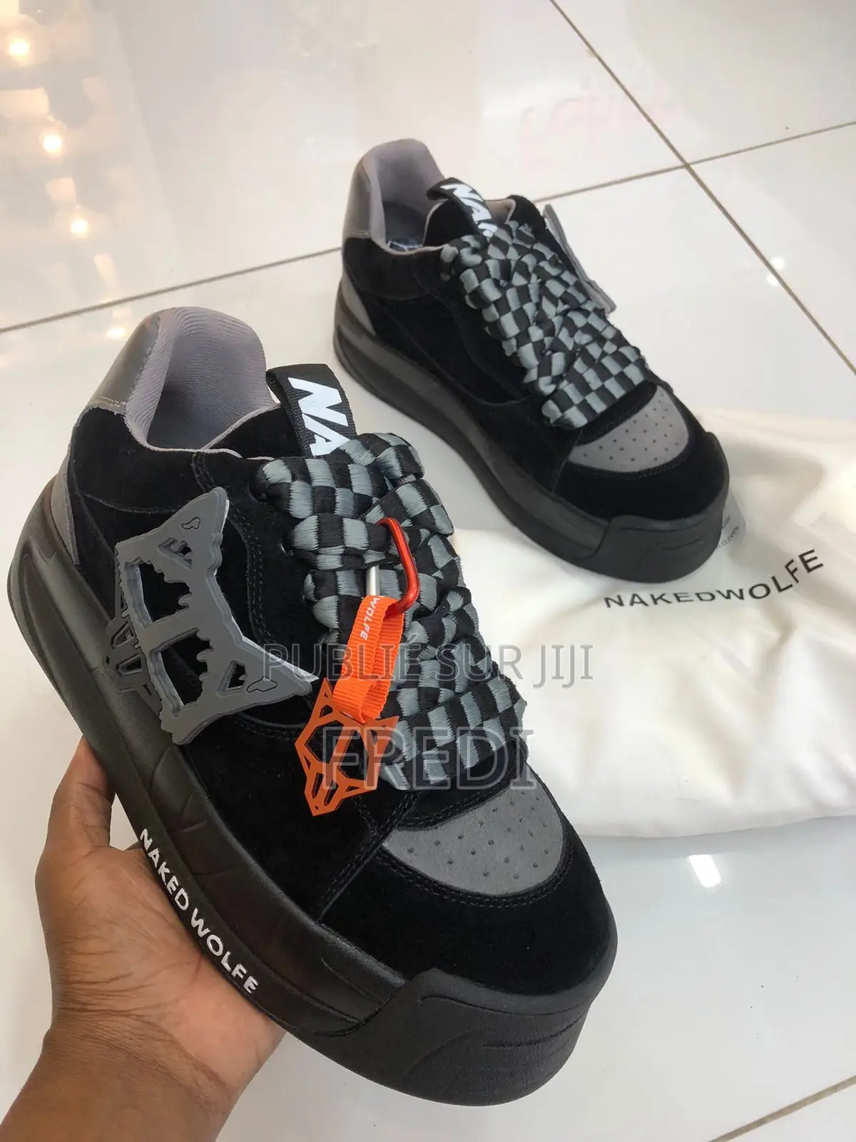 Naked Wolfe Baskets Slide À Plateforme