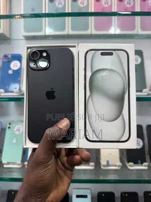 New Apple iPhone 15 128 GB Noir