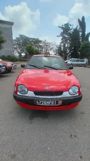 Photo - Toyota Corolla 2005 Orange