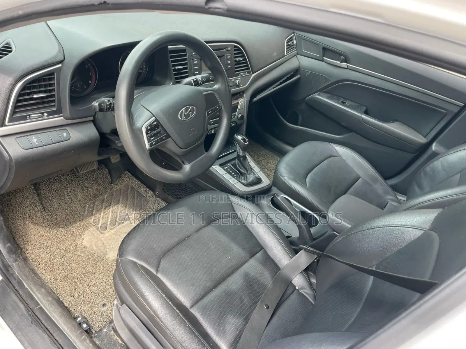 Hyundai Avante 2018 Blanc