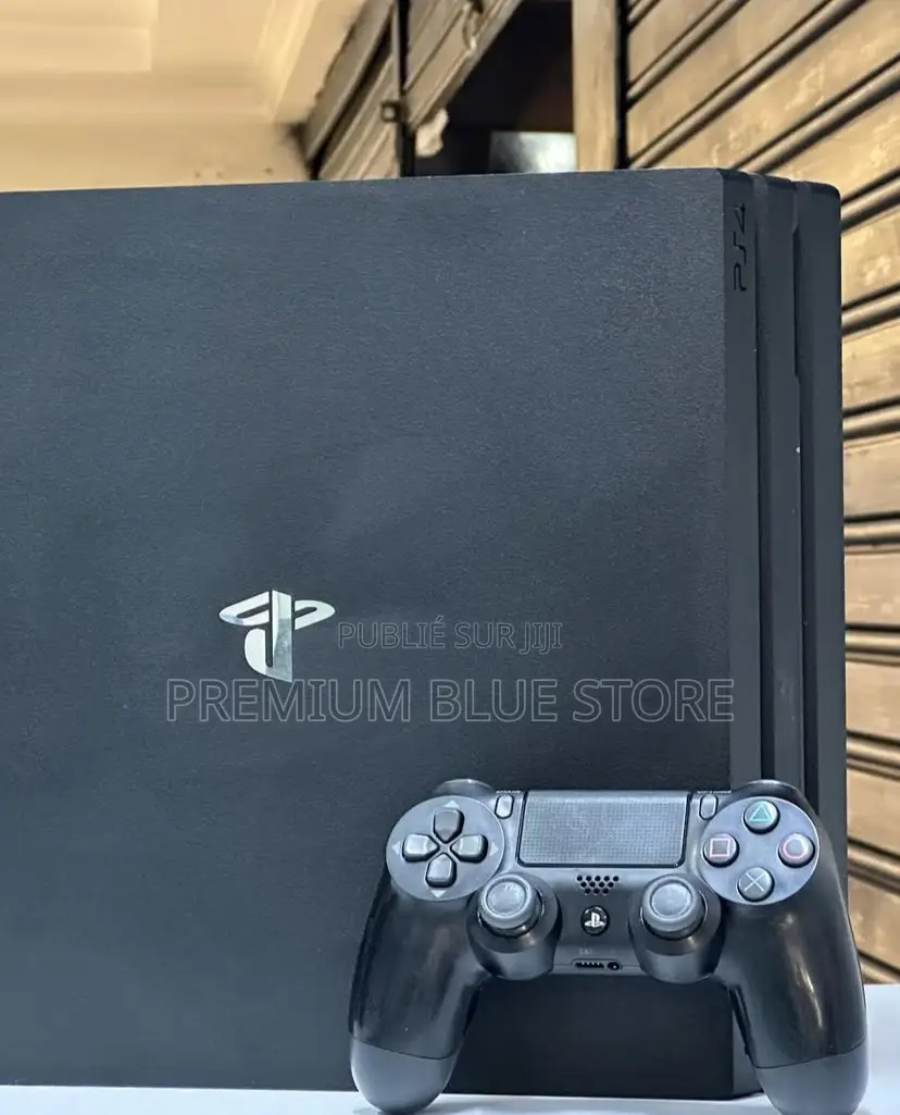 Offre Spécial : Ps4 Quasiment Neuf Avec Fifa 20 Une Manette