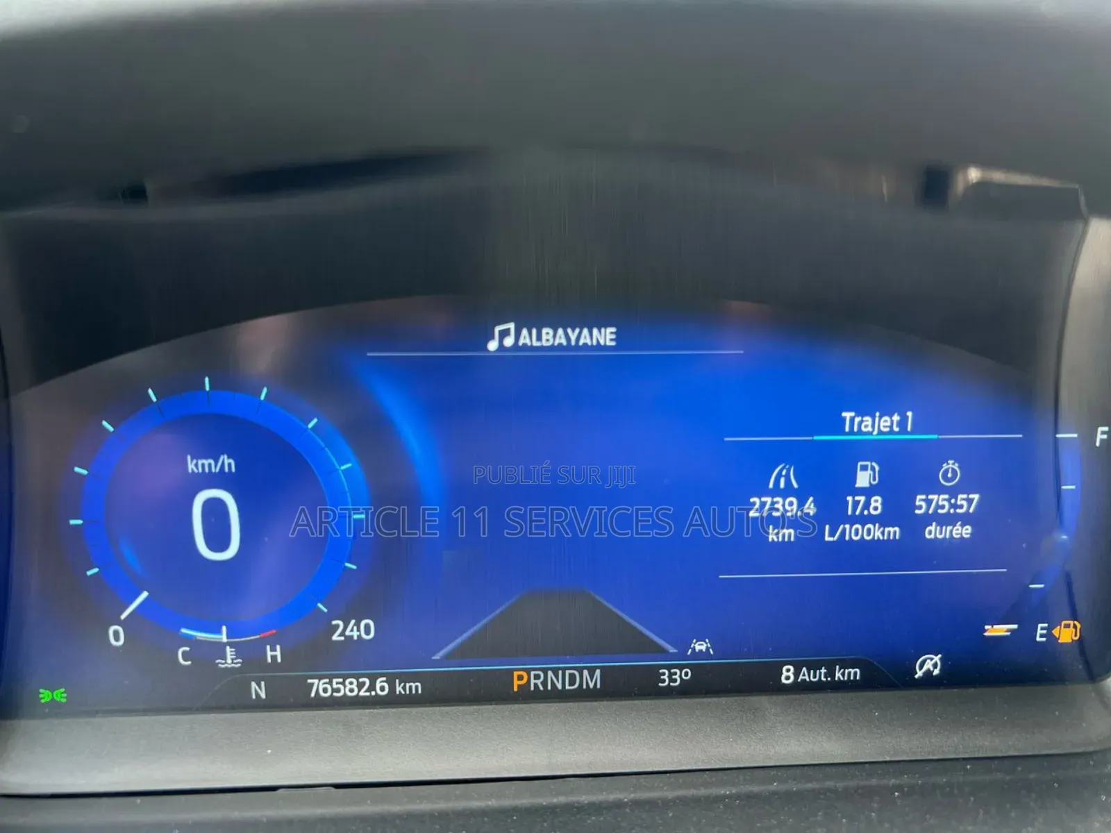 Ford Explorer Platinum 2021 Gris