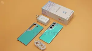 New Tecno Camon 40 Pro 256 GB Bleu