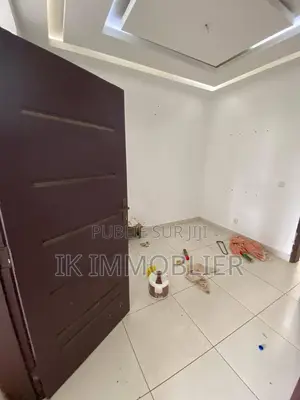 6chbre Duplex dans Grand-Bassam à Louer