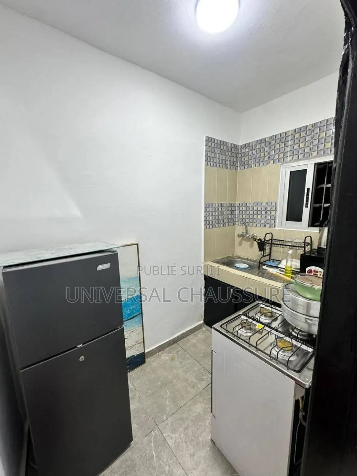 Spacieux Studio Meublé Kgi