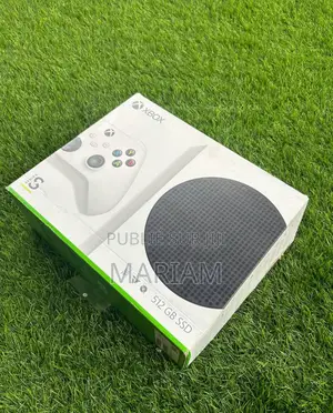 Offre Spécial : Xbox S Quasi Neuf Avec Une Manette Et 6 Jeux