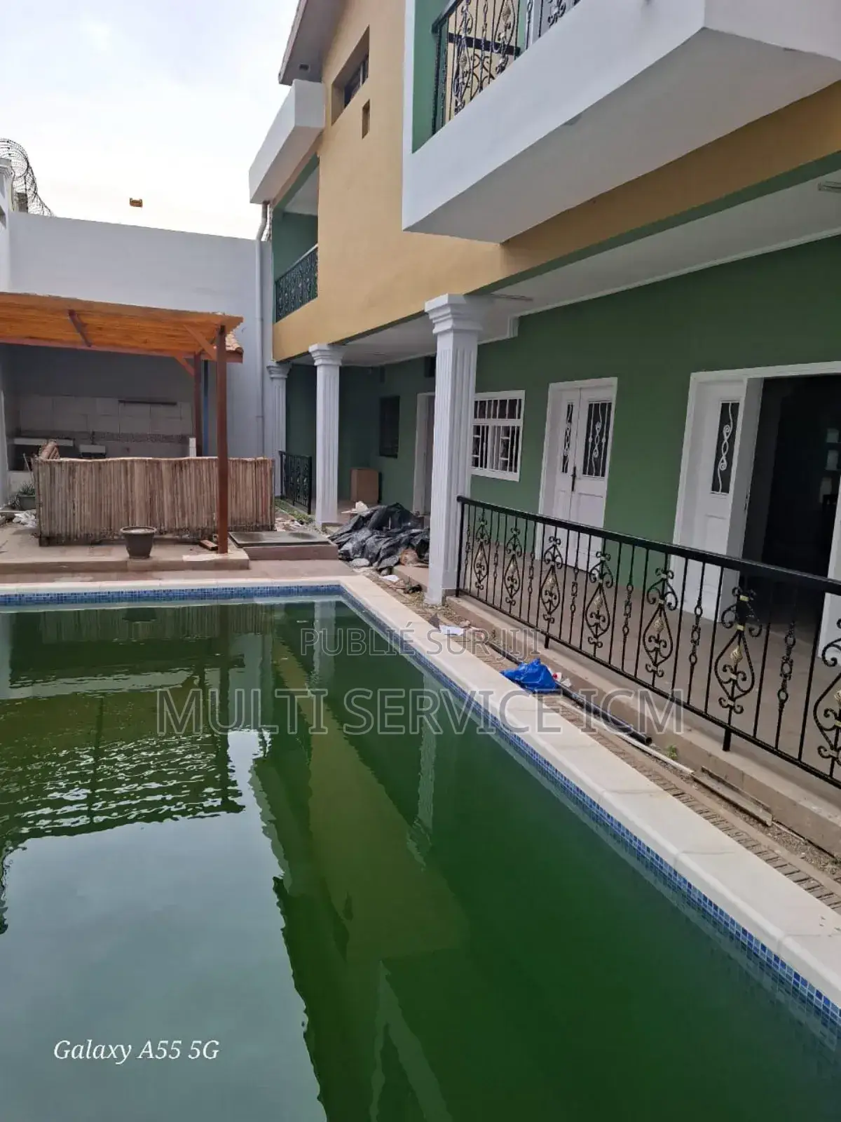 Furnished 7chbre Duplex dans Ismaël Coulibaly, Cocody à Louer