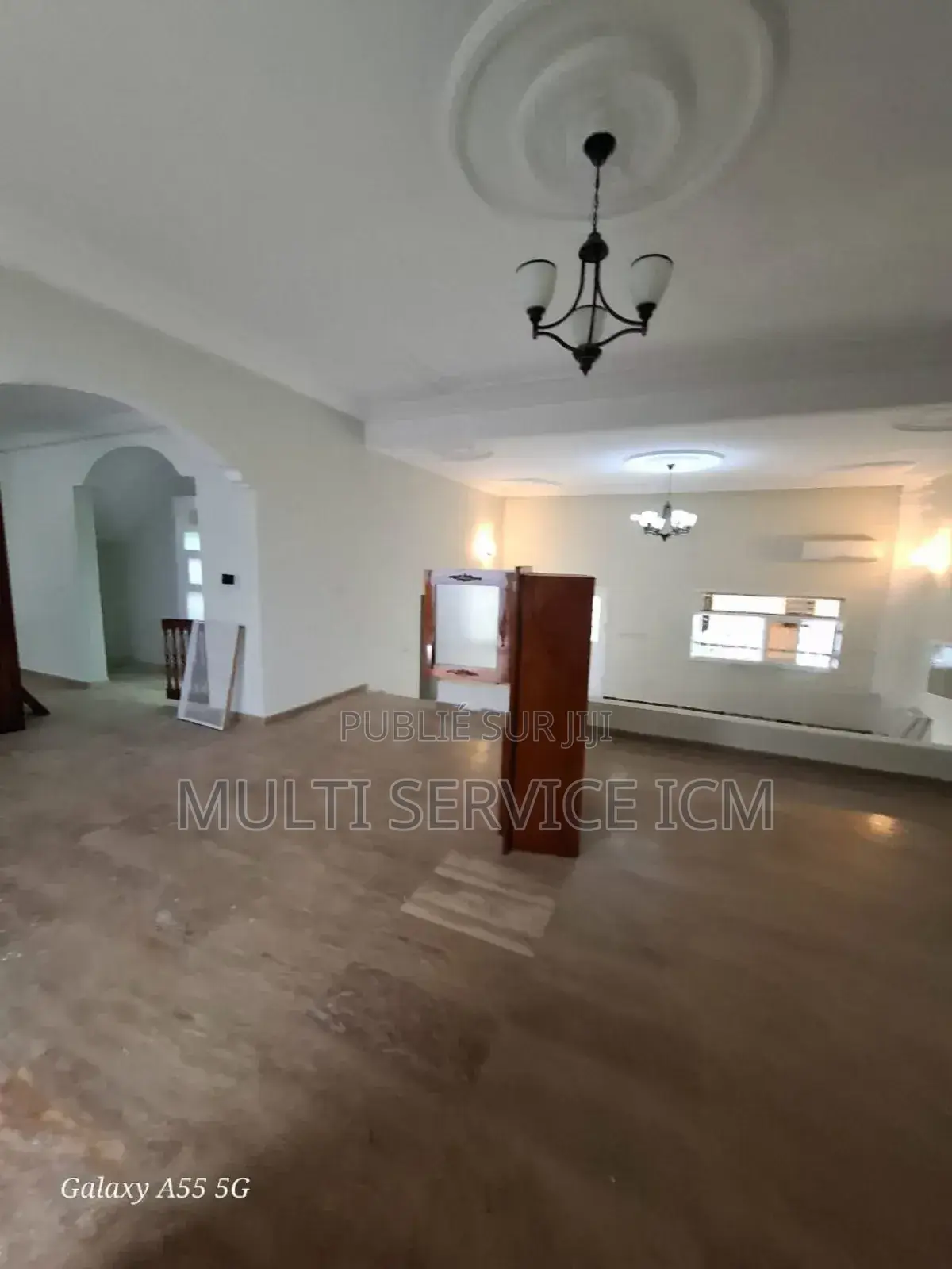 Furnished 7chbre Duplex dans Ismaël Coulibaly, Cocody à Louer