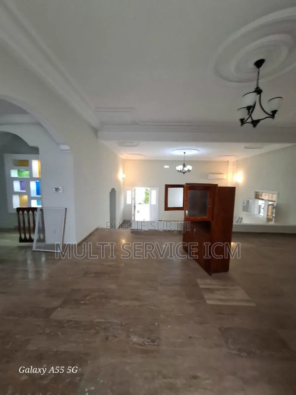 Furnished 7chbre Duplex dans Ismaël Coulibaly, Cocody à Louer