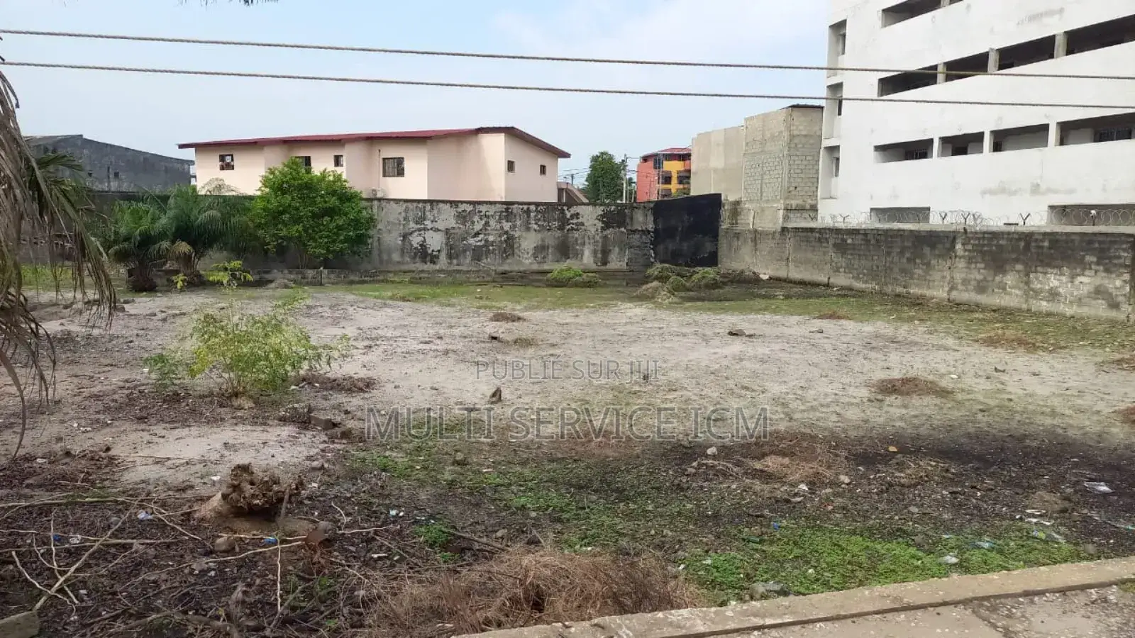 3chbre Maison de ferme dans Coulibaly Ismael, Cocody à Vendre